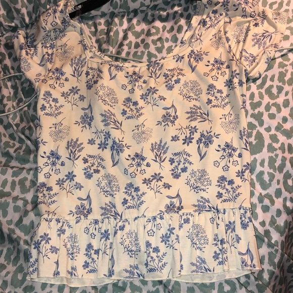 Medium flower blouse - Picture 2 of 4